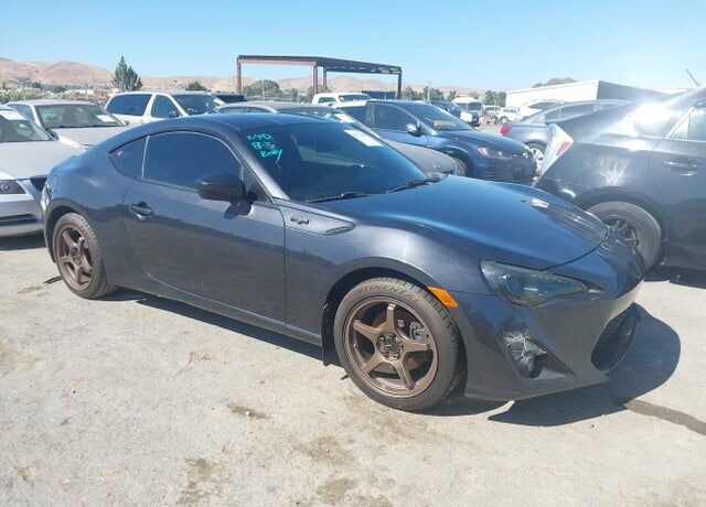 2016 TOYOTA Scion
