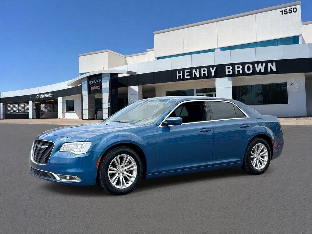 2021 CHRYSLER 300