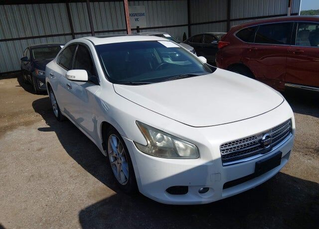 2011 NISSAN Maxima