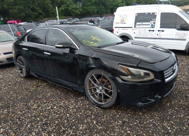 2010 NISSAN Maxima