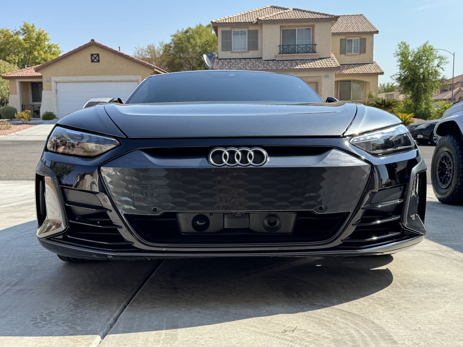 2023 AUDI e-tron GT