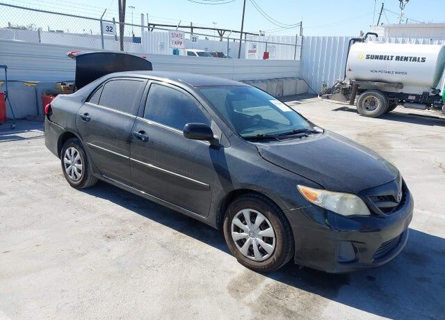 2011 TOYOTA Corolla
