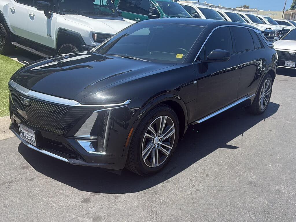 2024 CADILLAC Lyriq