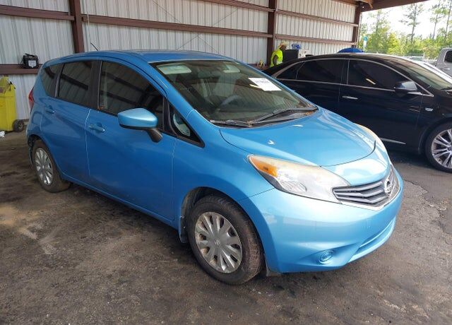 2015 NISSAN Versa