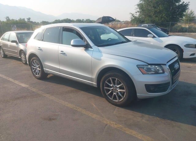 2010 AUDI Q5