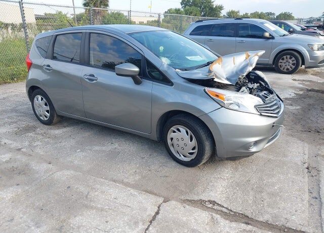 2015 NISSAN Versa