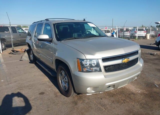2014 CHEVROLET Suburban