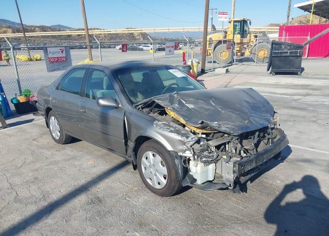 2000 TOYOTA Camry