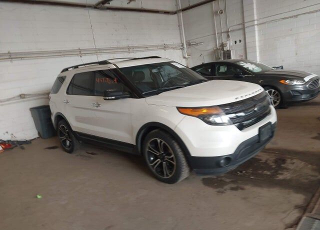 2013 FORD Explorer