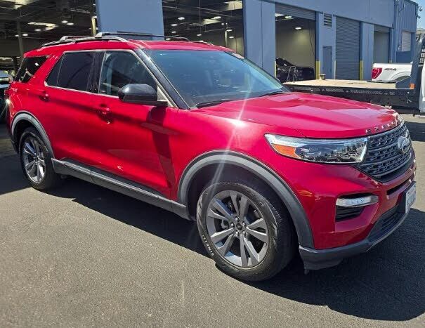 2023 FORD Explorer
