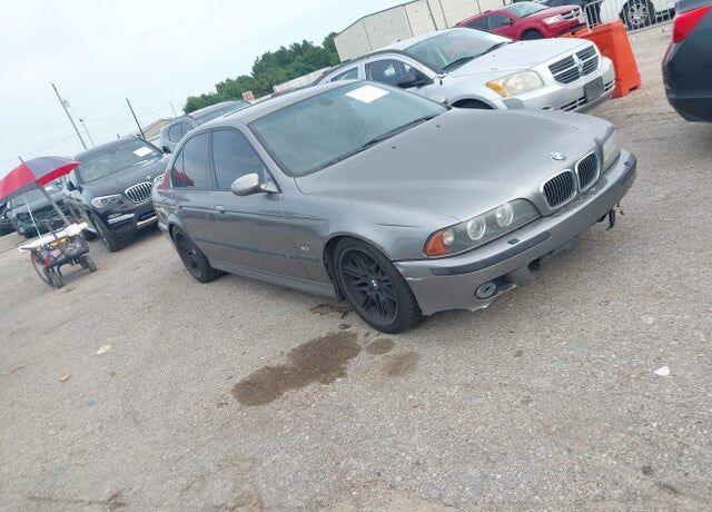 2002 BMW M5