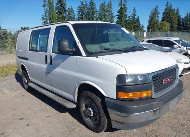 2017 GMC Savana