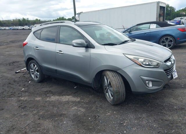 2015 HYUNDAI Tucson