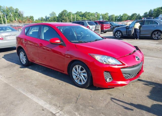 2013 MAZDA Mazda3
