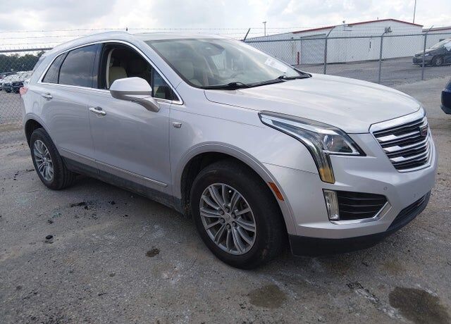 2017 CADILLAC XT5