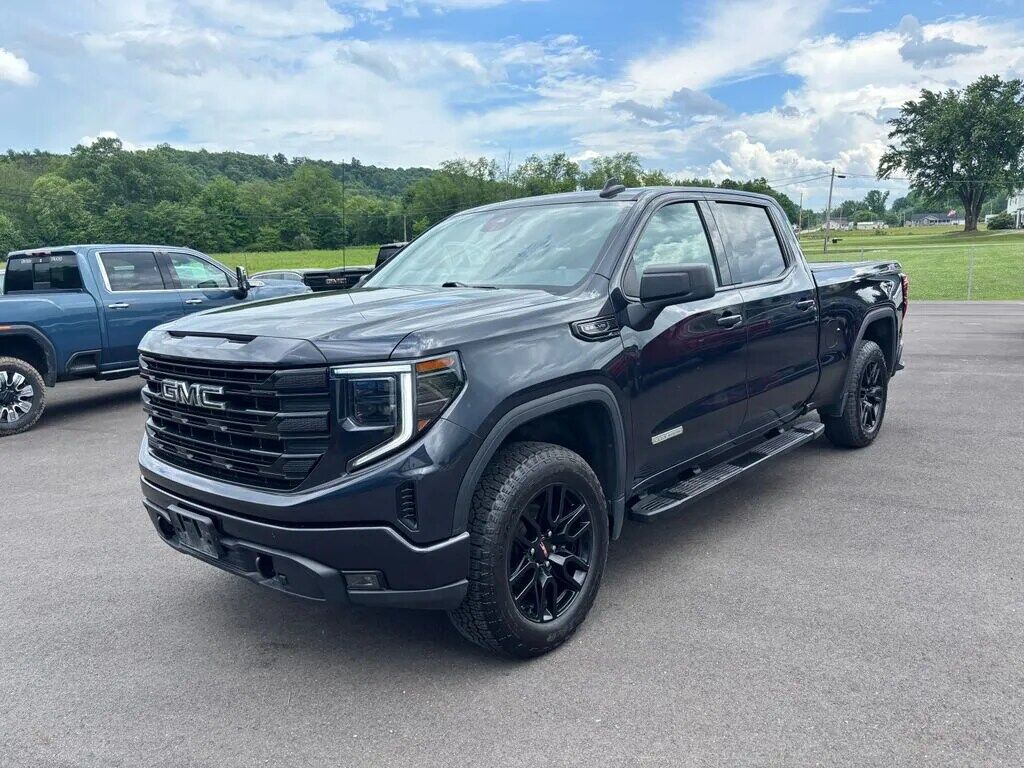 2023 GMC Sierra