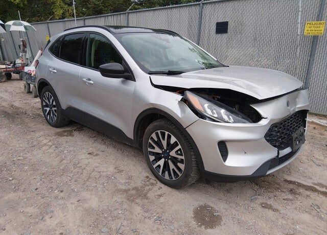 2020 FORD Escape