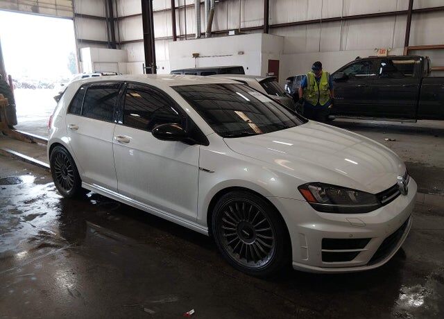 2017 VOLKSWAGEN Golf R