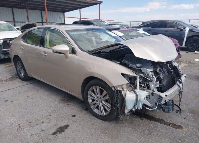 2015 LEXUS ES