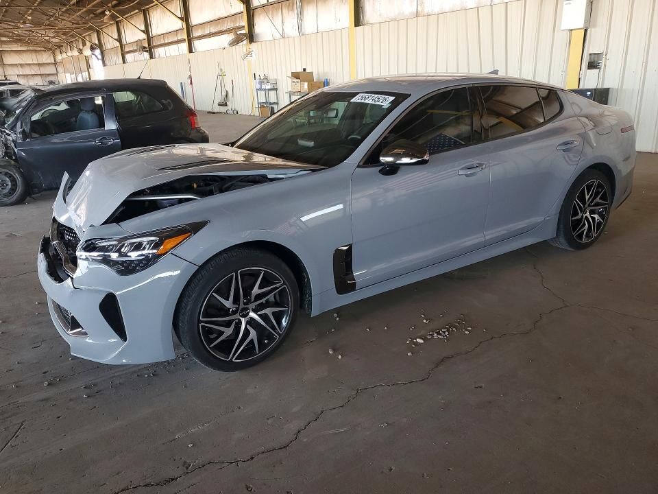 2023 KIA Stinger