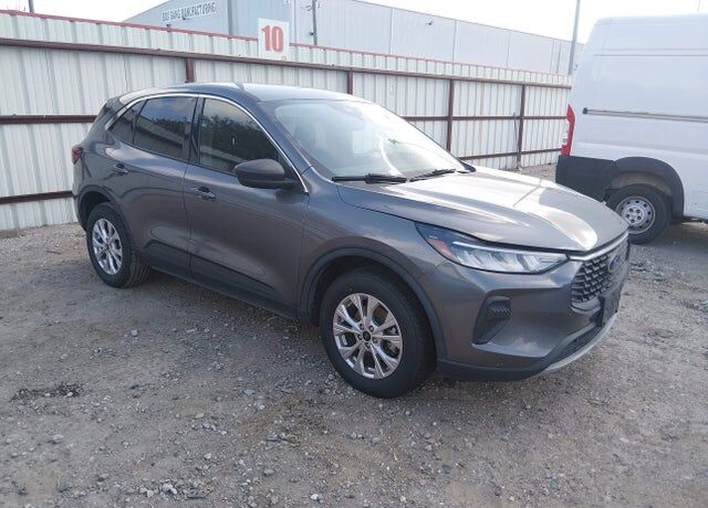 2023 FORD Escape