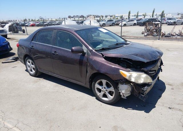 2013 TOYOTA Corolla