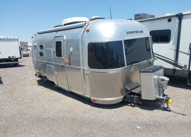 2019 AIRSTREAM Flying Cloud