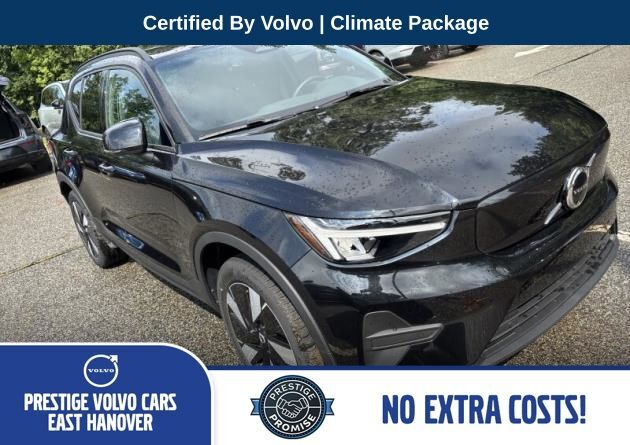 2025 VOLVO EX40