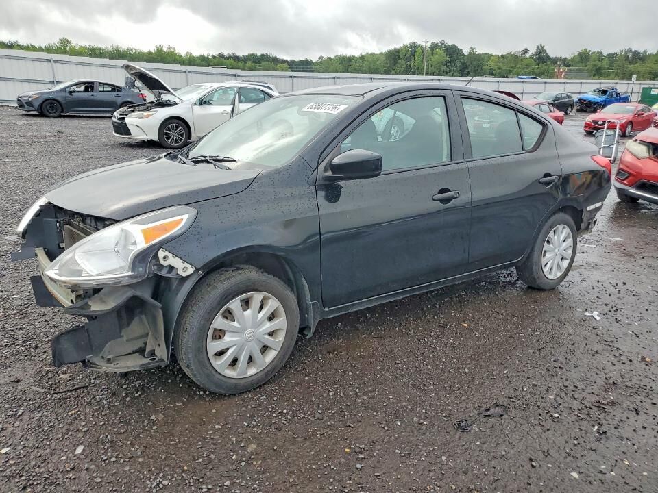 2017 NISSAN Versa