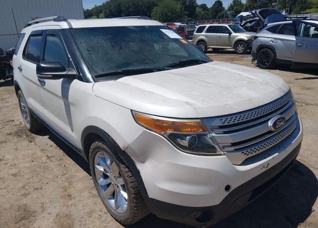 2014 FORD Explorer