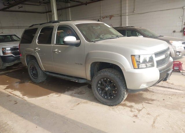 2011 CHEVROLET Tahoe