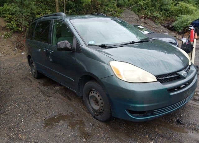 2004 TOYOTA Sienna