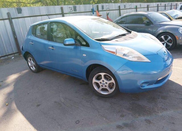 2011 NISSAN Leaf