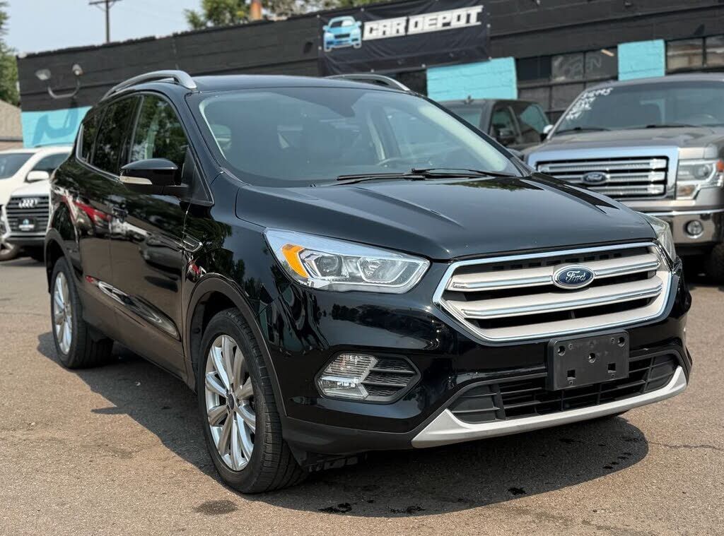 2017 FORD Escape