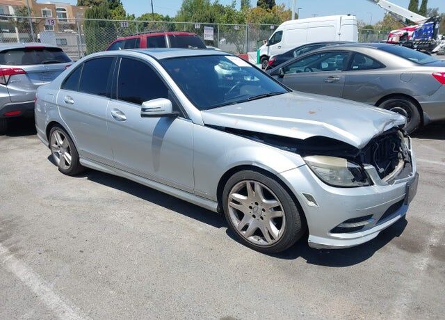 2011 MERCEDES-BENZ C-Class