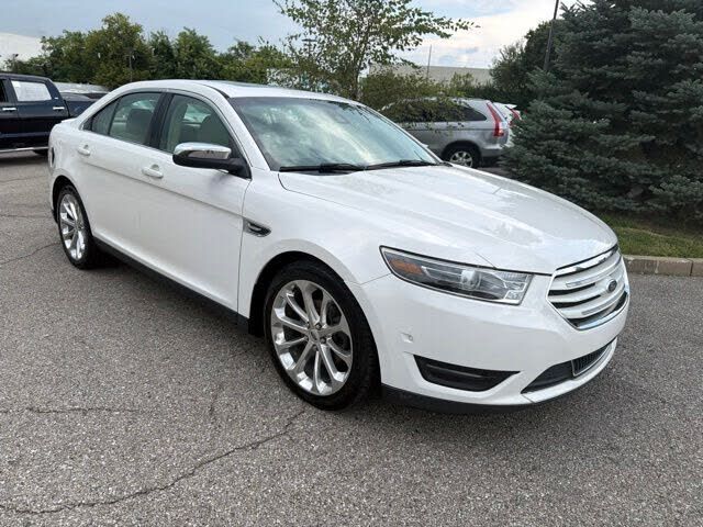 2015 FORD Taurus