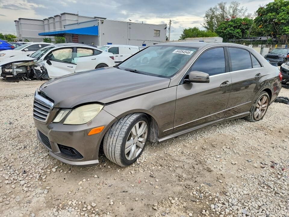 2011 MERCEDES-BENZ E-Class