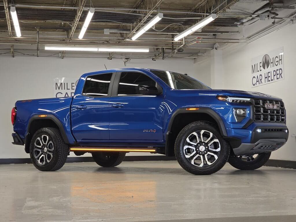 2023 GMC Canyon