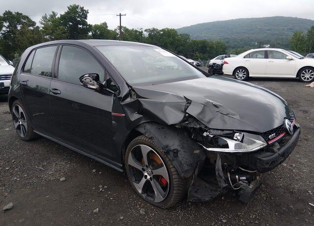 2017 VOLKSWAGEN Golf GTI