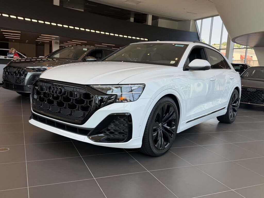 2026 AUDI Q8