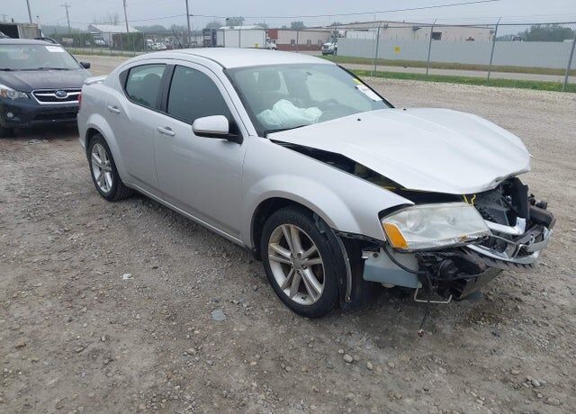 2011 DODGE Avenger