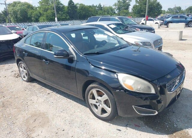 2012 VOLVO S60