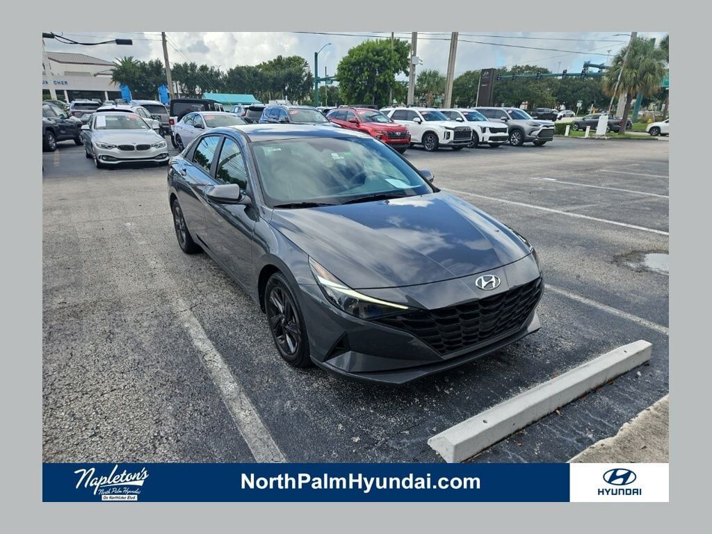 2023 HYUNDAI Elantra