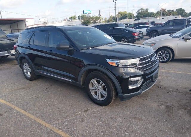 2021 FORD Explorer