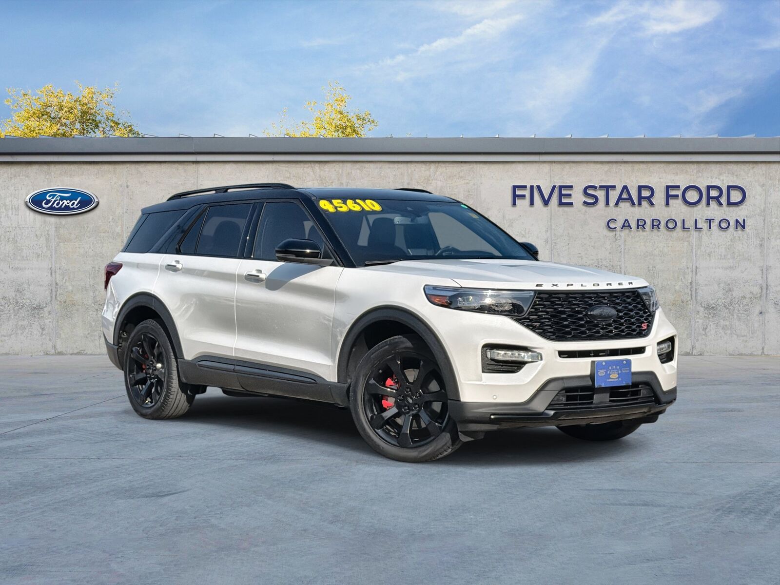 2023 FORD Explorer