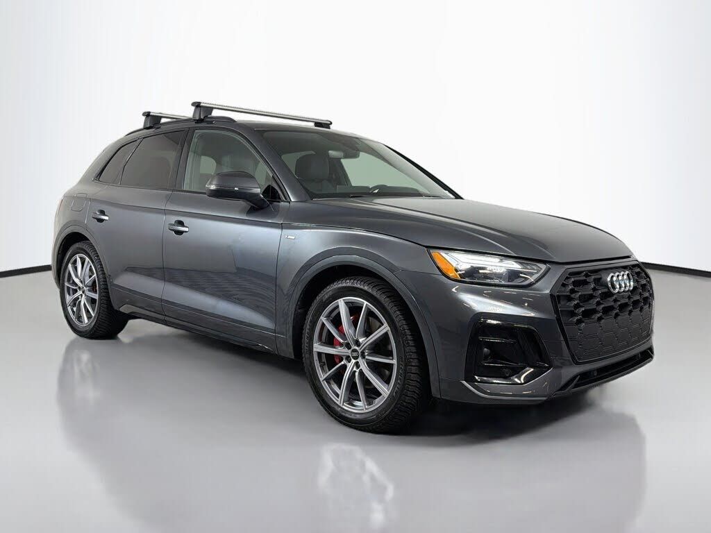 2024 AUDI Q5 e