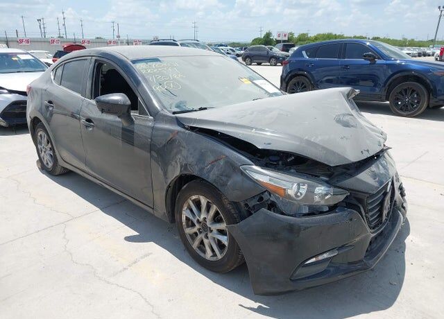 2018 MAZDA Mazda3