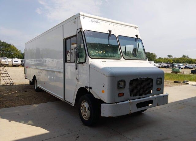 2013 FREIGHTLINER MT 55G Front Gasoline Engine Walk in Van Chassis