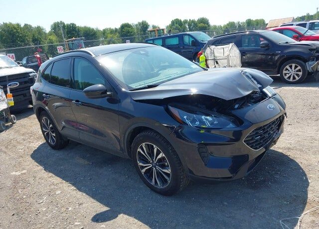 2021 FORD Escape