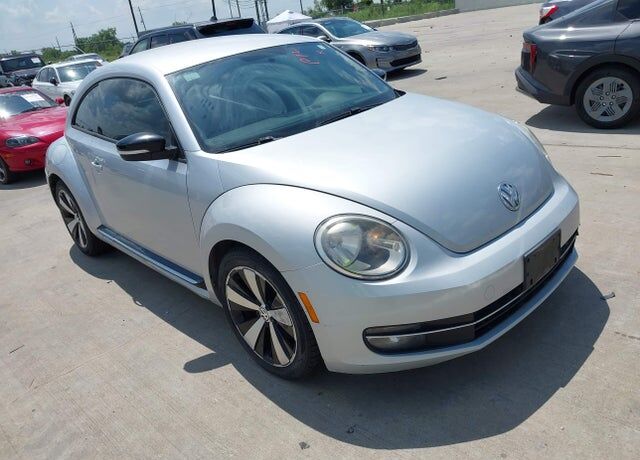 2012 VOLKSWAGEN Beetle